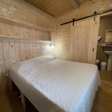 Le Cerque Bed & Breakfast